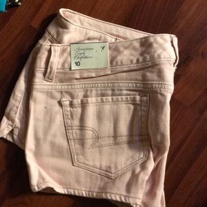 Light pink jean shorts- size10, NWT